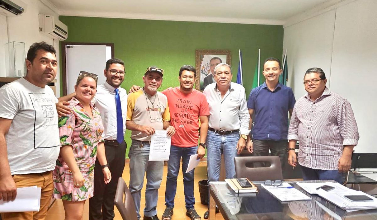 PREFEITO DE TRINDADE TEM REUNIÕES ADMINISTRATIVAS COM OS CONSELHEIROS TUTELARES E GUARDAS MUNICIPAIS