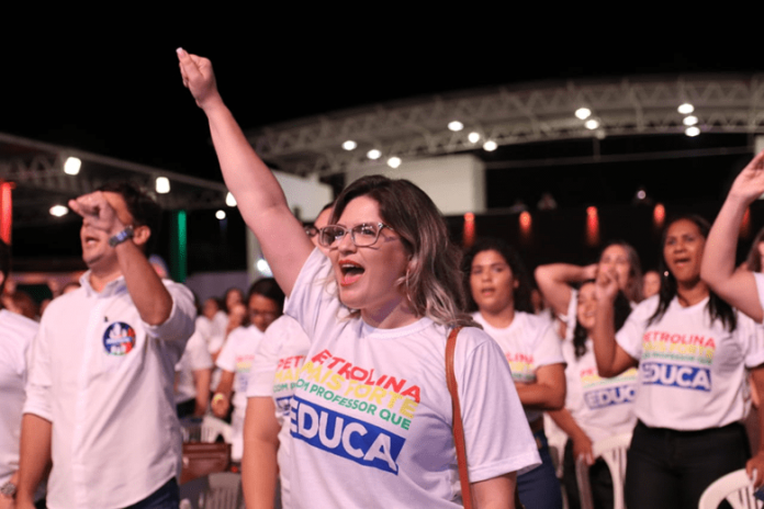 PREFEITO DE PETROLINA ABRE ANO LETIVO DA REDE MUNICIPAL PROMETENDO NOVOS INVESTIMENTOS