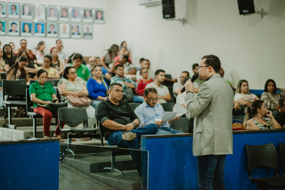 PREFEITURA DE ARARIPINA REALIZA AUDIÊNCIA PÚBLICA PARA APRESENTAÇÃO DOS DADOS FISCAIS DE 2019