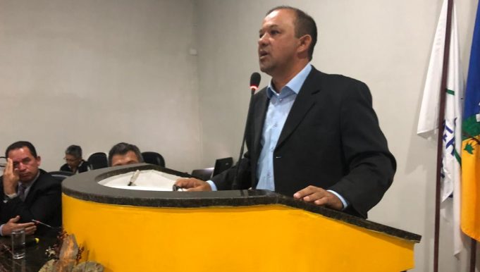 “O REAJUSTE QUE O PREFEITO PUDER DAR, SERÁ PARA TODOS OS SERVIDORES”, DIZ EVILÁSIO