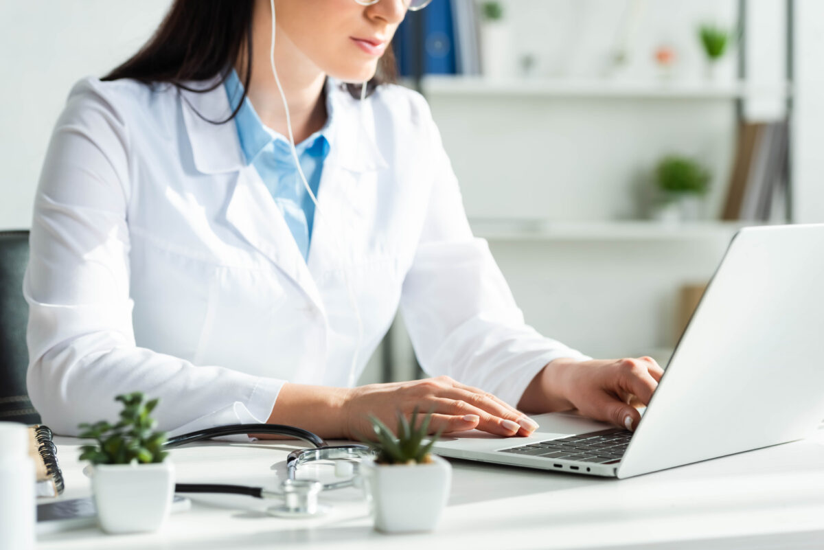 SESI-PE LANÇA PLATAFORMA DE TELEMEDICINA PARA APOIAR EMPRESAS NO COMBATE À COVID-19