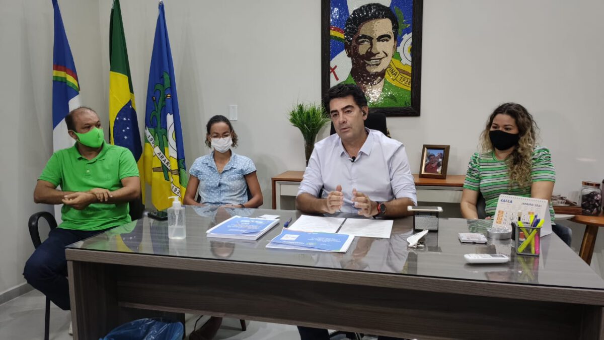 ARARIPINA DIVULGA PLANO DE VACINAÇÃO E DETERMINA LEI SECA E TOQUE DE RECOLHER PARA CONTER O AVANÇO DA COVID