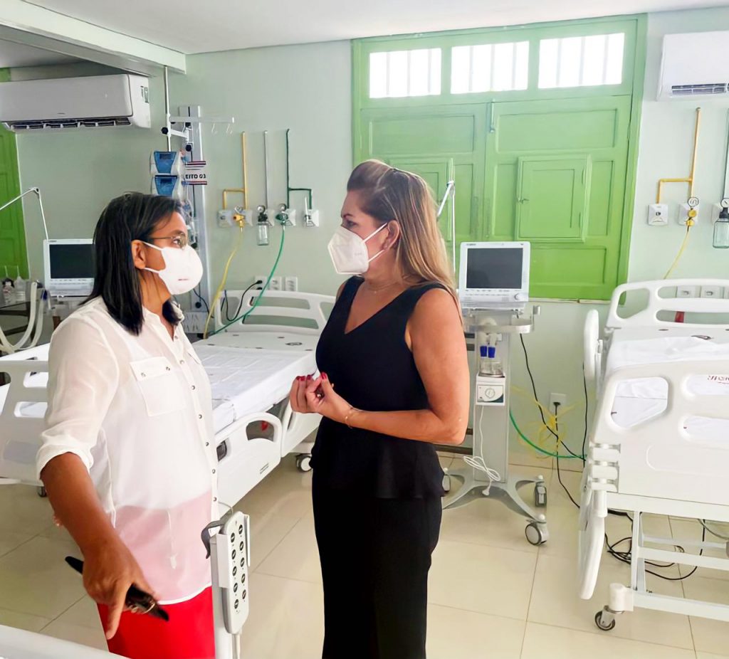 ATRAVÉS DE ARTICULAÇÃO DA DEPUTADA ROBERTA ARRAES, MAIS 10 LEITOS DE UTI FORAM ABERTOS NO SERTÃO