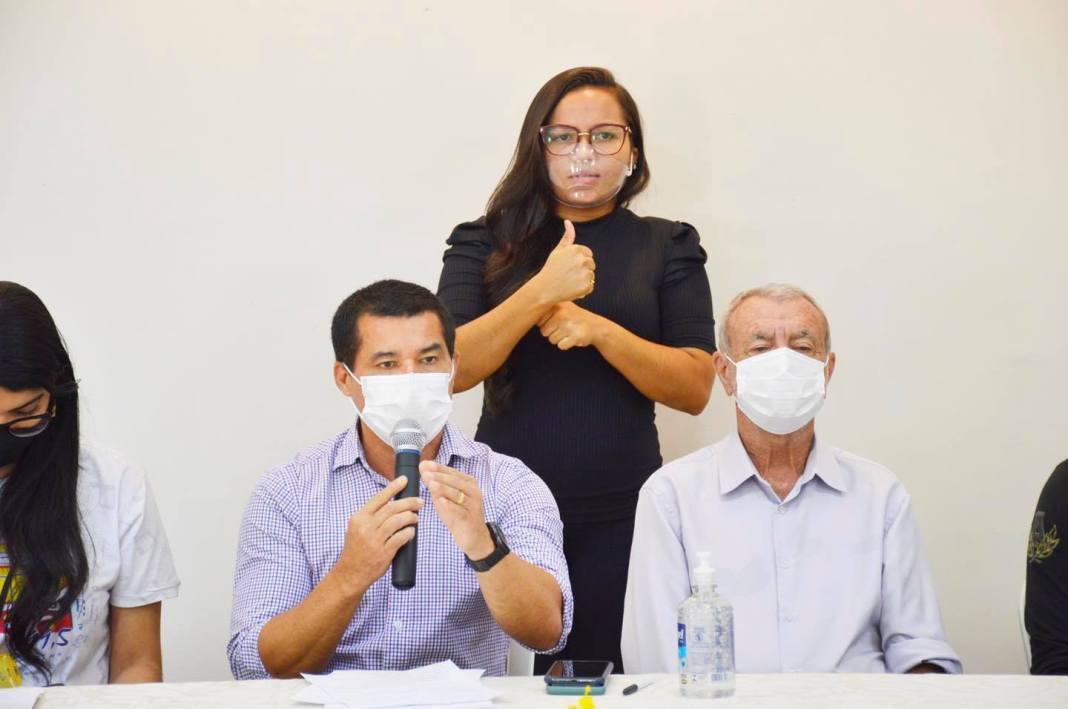 IPUBI: PREFEITO CHICO SIQUEIRA CONFIRMA REALIZAÇÃO DE CONCURSO PÚBLICO AINDA PARA O PRIMEIRO SEMESTRE DE 2021