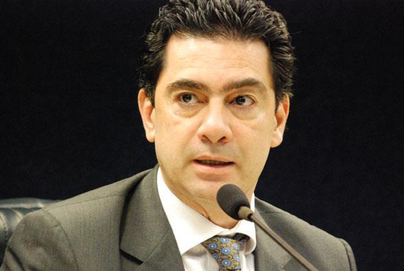 NOTA DE ESCLARECIMENTO DO PREFEITO DE ARARIPINA, RAIMUNDO PIMENTEL