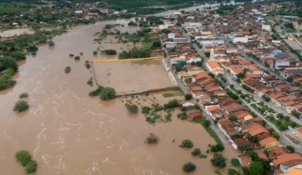 GOVERNO GARANTE INFRAESTRUTURA PARA MUNICÍPIOS ATINGIDOS PELAS CHUVAS