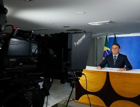 EM PRONUNCIAMENTO, BOLSONARO CRITICA FECHAMENTO DE ESCOLAS, ATACA GOVERNADORES E CULPA MÍDIA
