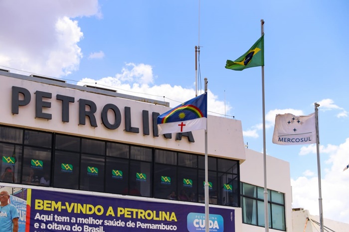 PREFEITO MIGUEL COELHO COBRA À ANAC FECHAMENTO DO AEROPORTO DE PETROLINA