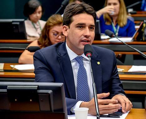 SILVIO COSTA FILHO DESTINA R$1 MILHÃO PARA O GOVERNO DE PERNAMBUCO COMBATER O CORONAVÍRUS